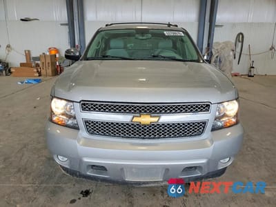 Piąte zdjęcie samochodu w środku: 2013 CHEVROLET AVALANCHE LTZ VIN:3GNTKGE70DG328050 - miniatura