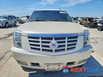 Piąte zdjęcie samochodu w środku: 2010 CADILLAC ESCALADE ESV PREMIUM VIN:1GYUKJEF2AR173461 - miniatura