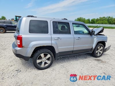 Trzecie zdjęcie samochodu z tyłu: 2016 JEEP PATRIOT VIN:1C4NJRAB8GD625935 - miniatura