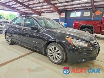 Czwarte zdjęcie samochodu z boku: 2011 HONDA ACCORD EXL VIN:1HGCP2F80BA157771 - miniatura