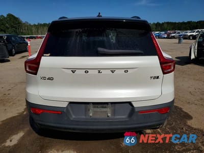 Zdjęcie 6 z 13 samochodu: 2021 VOLVO XC40 T5 R-DESIGN VIN:YV4162UM1M2531291 - miniatura