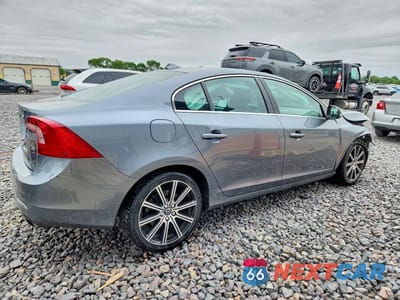 Trzecie zdjęcie samochodu z tyłu: 2016 VOLVO S60 PLATINUM VIN:LYV612TM1GB107718 - miniatura