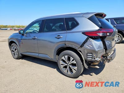 Drugie zdjęcie samochodu z przodu: 2021 NISSAN ROGUE SV VIN:5N1AT3BB7MC702649 - miniatura
