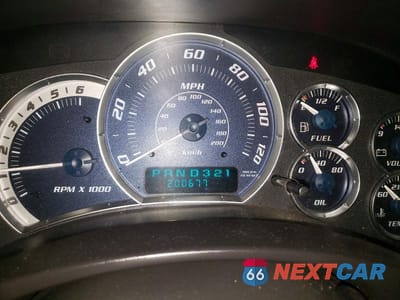 Zdjęcie 9 z 13 samochodu: 2002 CADILLAC ESCALADE VIN:1GYEK63NX2R115630 - miniatura