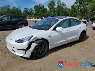 2019 TESLA MODEL 3 5YJ3E1EA1KF417816 - główne zdjęcie licytacji z USA - miniatura