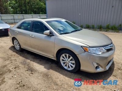 Czwarte zdjęcie samochodu z boku: 2014 TOYOTA CAMRY XLE V6 VIN:4T1BK1FK1EU026250 - miniatura