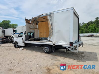 Drugie zdjęcie samochodu z przodu: 2025 CHEVROLET EXPRESS G4500 VIN:1HA6GVC72SN014981 - miniatura