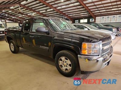 Czwarte zdjęcie samochodu z boku: 2013 CHEV SILVERADO C1500 HEAVY DUTY VIN:1GCRKSE71DZ217304 - miniatura