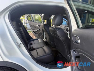 Zdjęcie 6 z 10 samochodu: 2016 MERCEDES-BENZ GLA 250 VIN:WDCTG4EBXGJ256753 - miniatura