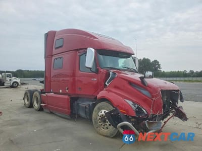 2023 VOLVO VNL SEMI TRUCK 4V4NC9EHXPN608898 - główne zdjęcie licytacji z USA - miniatura