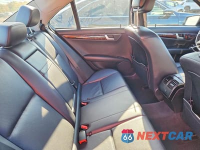 Zdjęcie 10 z 13 samochodu: 2014 MERCEDES-BENZ C 300 4MATIC VIN:WDDGF8AB3EG182700 - miniatura
