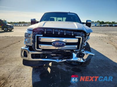 Piąte zdjęcie samochodu w środku: 2016 FORD F250 SUPER DUTY VIN:1FT7W2BT1GEA95522 - miniatura
