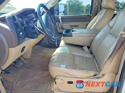 Zdjęcie 7 z 12 samochodu: 2012 GMC SIERRA K2500 SLE VIN:1GT120C80CF164589 - miniatura
