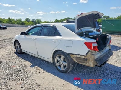Drugie zdjęcie samochodu z przodu: 2014 TOYOTA CAMRY SE VIN:4T1BF1FKXEU838991 - miniatura