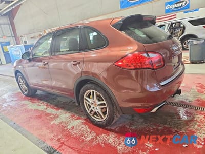 Drugie zdjęcie samochodu z przodu: 2012 PORSCHE CAYENNE S HYBRID VIN:WP1AE2A26CLA92265 - miniatura