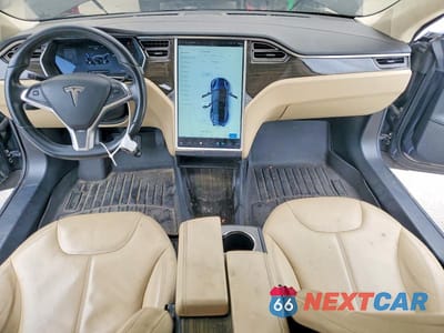 Zdjęcie 8 z 12 samochodu: 2014 TESLA MODEL S VIN:5YJSA1H15EFP50284 - miniatura