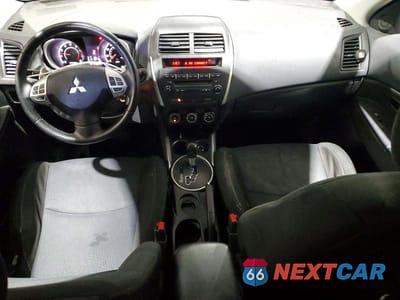 Zdjęcie 8 z 13 samochodu: 2012 MITSUBISHI OUTLANDER SPORT ES VIN:JA4AP3AU8CZ009980 - miniatura