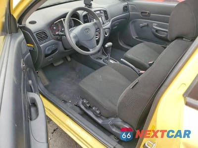 Zdjęcie 8 z 12 samochodu: 2008 HYUNDAI ACCENT GLS VIN:KMHCM36C58U102947 - miniatura