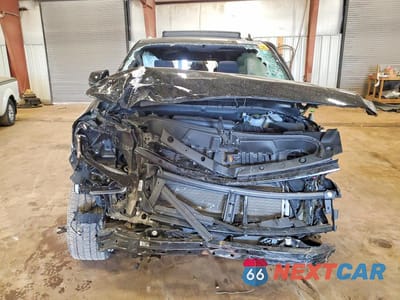 Piąte zdjęcie samochodu w środku: 2023 CHEVROLET SUBURBAN K1500 HIGH COUNTRY VIN:1GNSKGKL8PR411002 - miniatura