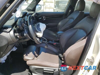 Zdjęcie 7 z 13 samochodu: 2016 MINI COOPER S VIN:WMWXU3C53G2D29981 - miniatura