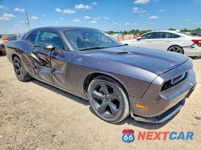 Czwarte zdjęcie samochodu z boku: 2013 DODGE CHALLENGER VIN:2C3CDYAG2DH676158 - miniatura