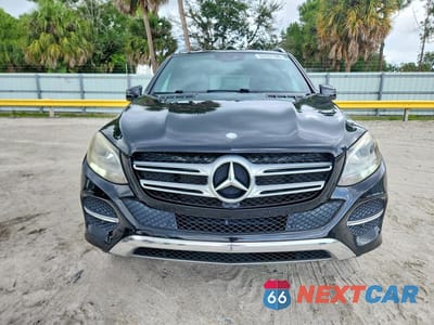Piąte zdjęcie samochodu w środku: 2016 MERCEDES-BENZ GLE 350 VIN:4JGDA5JB8GA764061 - miniatura
