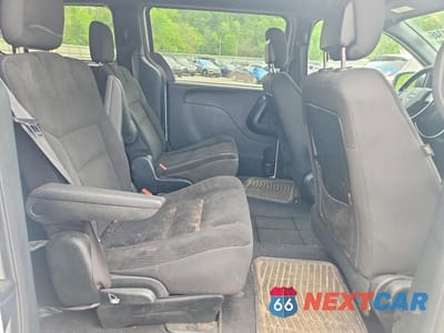 Zdjęcie 11 z 13 samochodu: 2018 DODGE GRAND CARAVAN SE VIN:2C4RDGBG9JR201353 - miniatura
