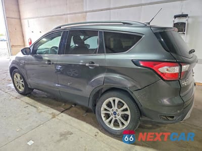 Drugie zdjęcie samochodu z przodu: 2018 FORD ESCAPE SE VIN:1FMCU9GD7JUC57967 - miniatura