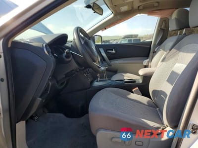 Zdjęcie 7 z 13 samochodu: 2012 NISSAN ROGUE S VIN:JN8AS5MV7CW718409 - miniatura