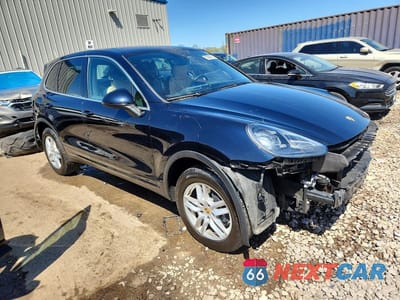 Czwarte zdjęcie samochodu z boku: 2016 PORSCHE CAYENNE VIN:WP1AA2A23GKA13223 - miniatura