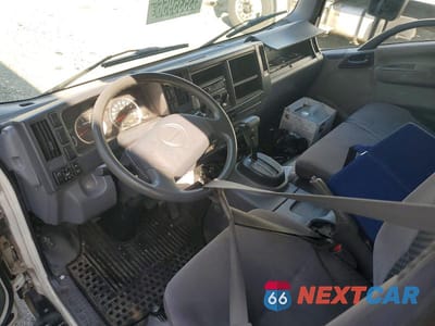 Zdjęcie 8 z 13 samochodu: 2014 ISUZU NPR HD VIN:JALC4W165E7001276 - miniatura