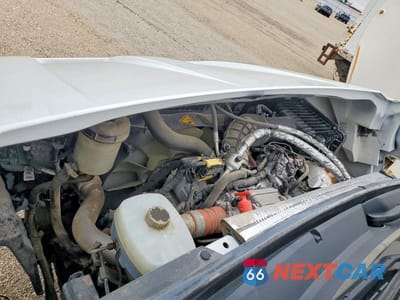 Zdjęcie 11 z 13 samochodu: 2022 CHEVROLET SILVERADO MEDIUM DUTY VIN:1HTKJPVK8NH277645 - miniatura