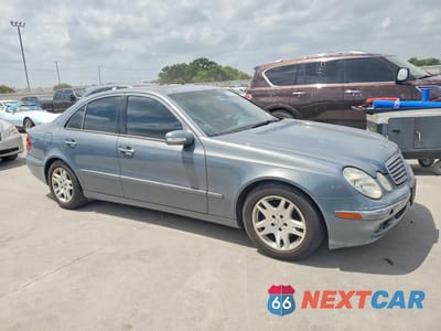 Czwarte zdjęcie samochodu z boku: 2005 MERCEDES-BENZ E 320 CDI VIN:WDBUF26J95A687474 - miniatura