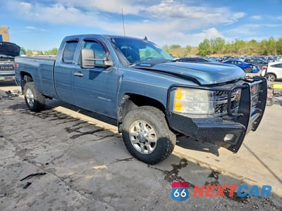 Czwarte zdjęcie samochodu z boku: 2011 CHEVROLET SILVERADO K2500 HEAVY DUTY LT VIN:1GC2KXC81BZ295914 - miniatura