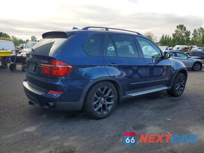 Trzecie zdjęcie samochodu z tyłu: 2011 BMW X5 XDRIVE35I VIN:5UXZV4C52BL740379 - miniatura