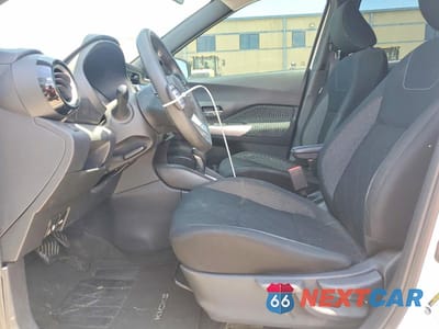 Zdjęcie 7 z 13 samochodu: 2019 NISSAN KICKS SV VIN:3N1CP5CU6KL563020 - miniatura