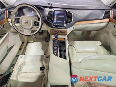 Zdjęcie 8 z 14 samochodu: 2016 VOLVO XC90 T6 VIN:YV4A22PL4G1059449 - miniatura