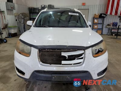 Piąte zdjęcie samochodu w środku: 2010 HYUNDAI SANTA FE SE VIN:5NMSH4AG0AH373917 - miniatura