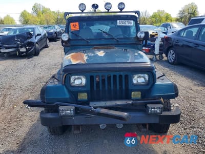 Piąte zdjęcie samochodu w środku: 1995 JEEP WRANGLER VIN:1J4FY19P5SP266062 - miniatura