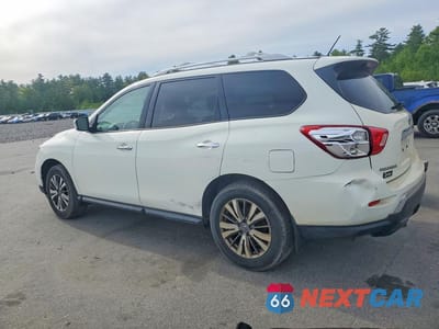 Drugie zdjęcie samochodu z przodu: 2018 NISSAN PATHFINDER S VIN:5N1DR2MM4JC679055 - miniatura