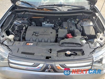 Zdjęcie 12 z 13 samochodu: 2014 MITSUBISHI OUTLANDER SE VIN:JA4AZ3A32EZ009543 - miniatura