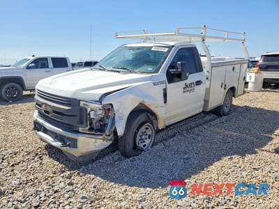 2018 FORD F350 SUPER DUTY 1FDBF3A68JED02034 - główne zdjęcie licytacji z USA - miniatura
