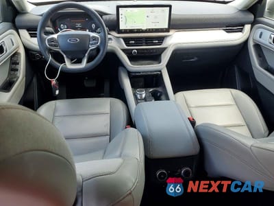 Zdjęcie 8 z 14 samochodu: 2025 FORD EXPLORER ACTIVE VIN:1FMUK8DHXSGA34074 - miniatura