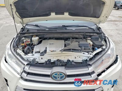 Zdjęcie 11 z 12 samochodu: 2018 TOYOTA HIGHLANDER HYBRID XLE VIN:5TDJGRFH4JS051842 - miniatura