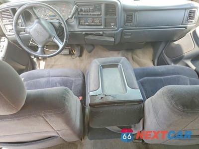 Zdjęcie 8 z 12 samochodu: 2001 CHEVROLET SILVERADO C1500 VIN:1GCEC19T11E262355 - miniatura