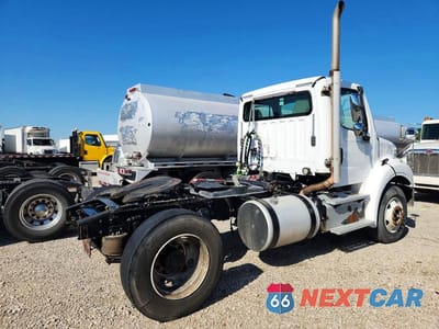 Czwarte zdjęcie samochodu z boku: 2015 FREIGHTLINER BUSINESS CLASS M2 SEMI TRUCK VIN:1FUBC5CY2FHGK0773 - miniatura