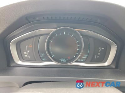 Zdjęcie 9 z 12 samochodu: 2014 VOLVO S60 T5 VIN:YV1612FH4E2288062 - miniatura