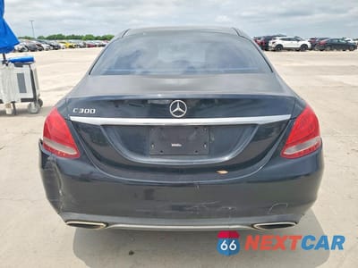 Zdjęcie 6 z 12 samochodu: 2015 MERCEDES-BENZ C 300 VIN:55SWF4JB6FU079943 - miniatura