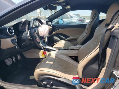 Zdjęcie 7 z 12 samochodu: 2016 FERRARI CALIFORNIA T VIN:ZFF77XJA0G0213097 - miniatura