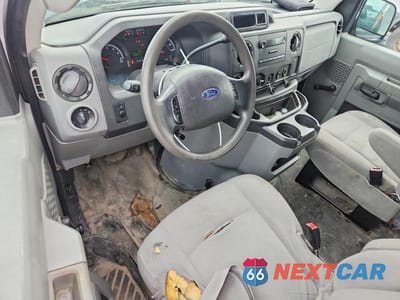 Zdjęcie 8 z 13 samochodu: 2013 FORD ECONOLINE E150 VAN VIN:1FTNE1EW8DDA65316 - miniatura